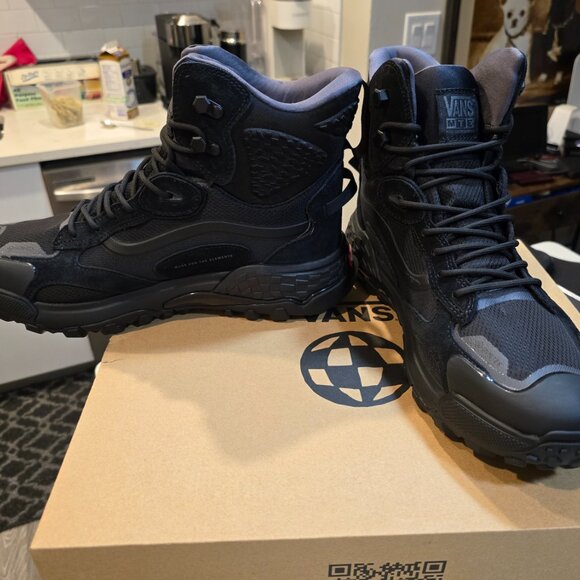 VANS Crestline GORE-TEX MTE Black / Black Boots Waterproof Men's Sz 12 NEW RARE - Picture 3 of 10